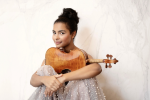 Amaryn Olmeda seated with violin 